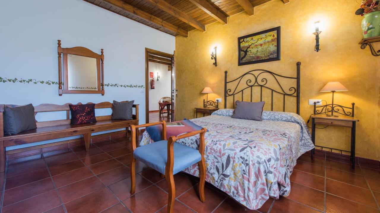 Los Laureles Casa Rural Urda Exterior foto