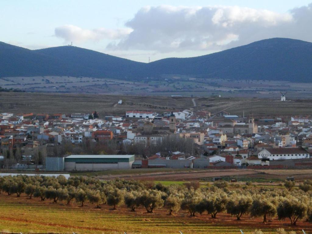 Los Laureles Casa Rural Urda Exterior foto